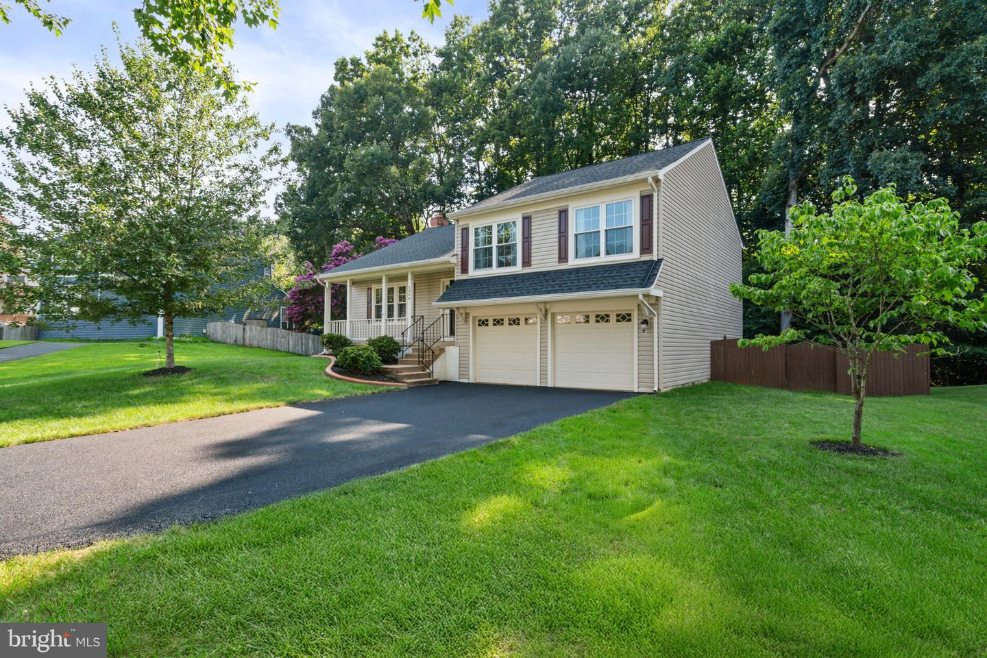 5360 SATTERFIELD DR, WOODBRIDGE, Virginia 22193, 4 Bedrooms Bedrooms, ,3 BathroomsBathrooms,Residential,For sale,5360 SATTERFIELD DR,VAPW2100022 MLS # VAPW2100022
