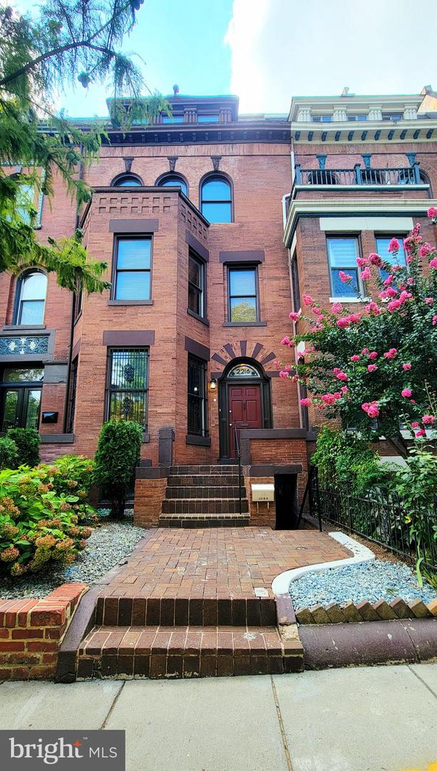 2216 1ST ST NW, WASHINGTON, District Of Columbia 20001, 6 Bedrooms Bedrooms, ,4 BathroomsBathrooms,Residential,For sale,2216 1ST ST NW,DCDC2212146 MLS # DCDC2212146