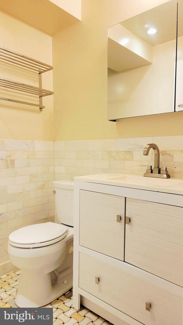 2216 1ST ST NW, WASHINGTON, District Of Columbia 20001, 6 Bedrooms Bedrooms, ,4 BathroomsBathrooms,Residential,For sale,2216 1ST ST NW,DCDC2212146 MLS # DCDC2212146