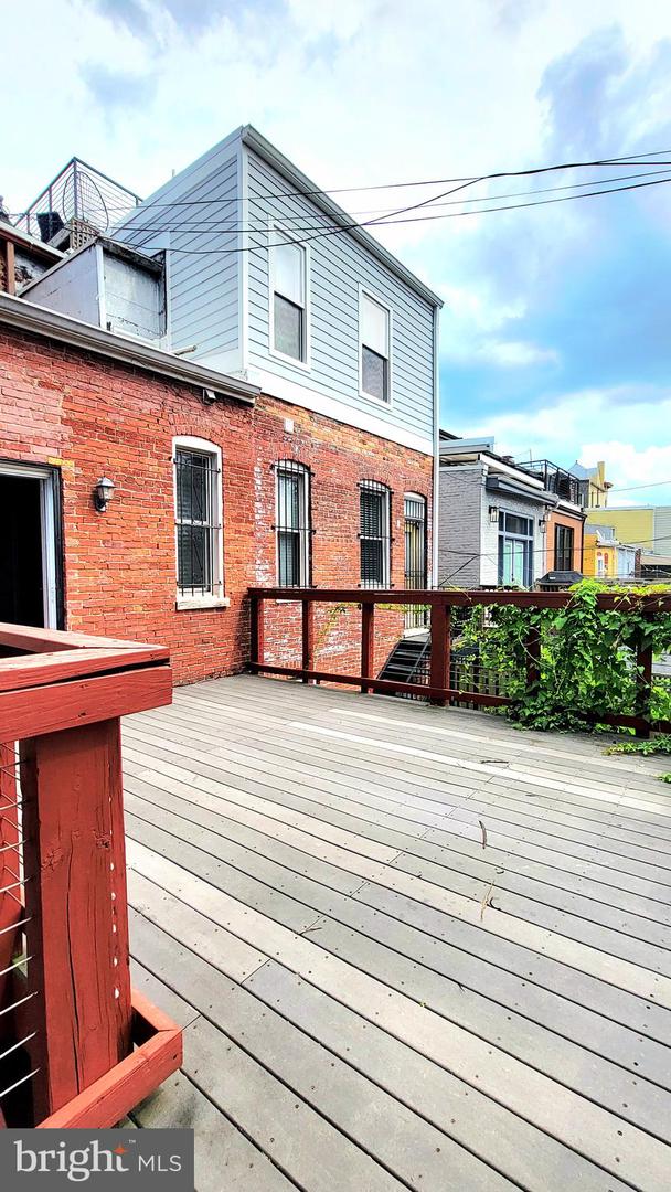 2216 1ST ST NW, WASHINGTON, District Of Columbia 20001, 6 Bedrooms Bedrooms, ,4 BathroomsBathrooms,Residential,For sale,2216 1ST ST NW,DCDC2212146 MLS # DCDC2212146