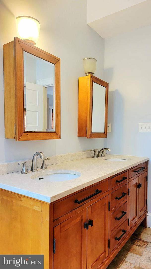 2216 1ST ST NW, WASHINGTON, District Of Columbia 20001, 6 Bedrooms Bedrooms, ,4 BathroomsBathrooms,Residential,For sale,2216 1ST ST NW,DCDC2212146 MLS # DCDC2212146
