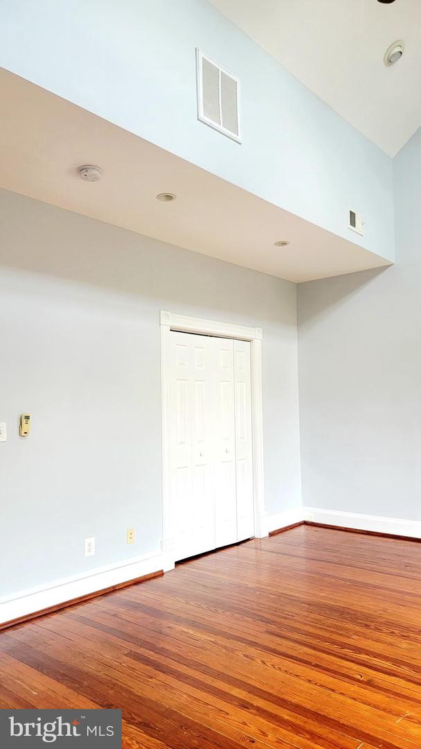 2216 1ST ST NW, WASHINGTON, District Of Columbia 20001, 6 Bedrooms Bedrooms, ,4 BathroomsBathrooms,Residential,For sale,2216 1ST ST NW,DCDC2212146 MLS # DCDC2212146