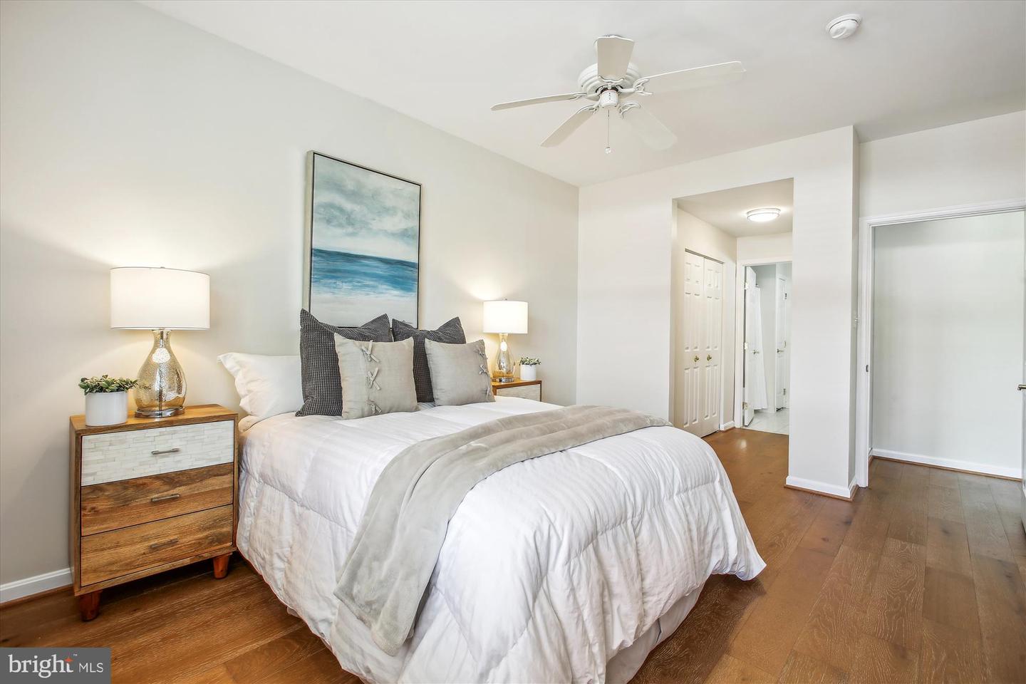 621 N SAINT ASAPH ST #302, ALEXANDRIA, Virginia 22314, 2 Bedrooms Bedrooms, ,1 BathroomBathrooms,Residential,For sale,621 N SAINT ASAPH ST #302,VAAX2047882 MLS # VAAX2047882