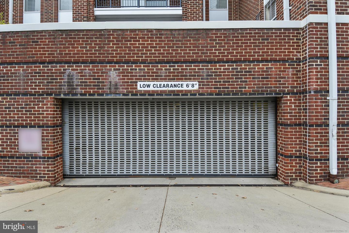 621 N SAINT ASAPH ST #302, ALEXANDRIA, Virginia 22314, 2 Bedrooms Bedrooms, ,1 BathroomBathrooms,Residential,For sale,621 N SAINT ASAPH ST #302,VAAX2047882 MLS # VAAX2047882