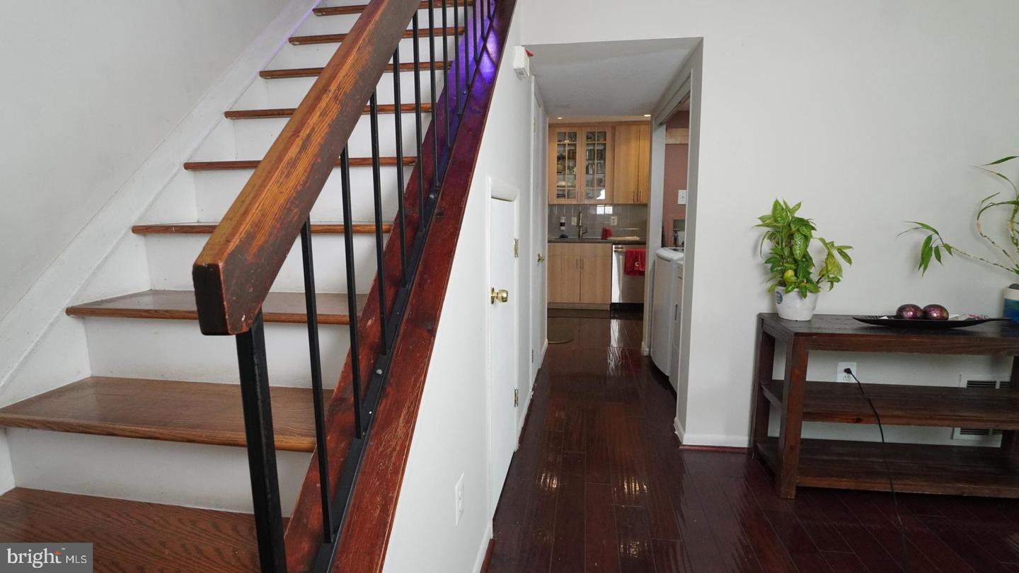 5674 OAK TANAGER CT, BURKE, Virginia 22015, 3 Bedrooms Bedrooms, ,1 BathroomBathrooms,Residential,For sale,5674 OAK TANAGER CT,VAFX2257692 MLS # VAFX2257692