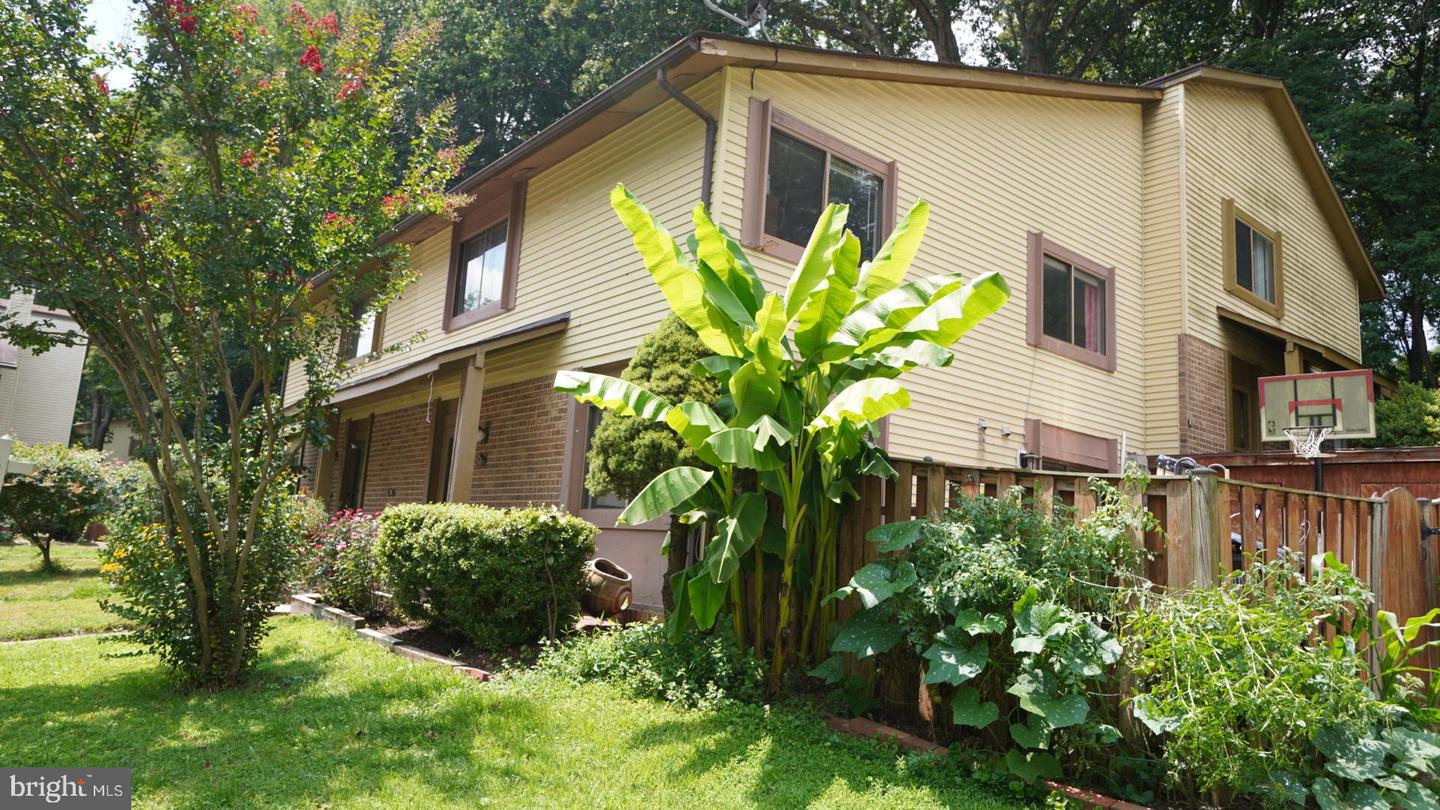 5674 OAK TANAGER CT, BURKE, Virginia 22015, 3 Bedrooms Bedrooms, ,1 BathroomBathrooms,Residential,For sale,5674 OAK TANAGER CT,VAFX2257692 MLS # VAFX2257692