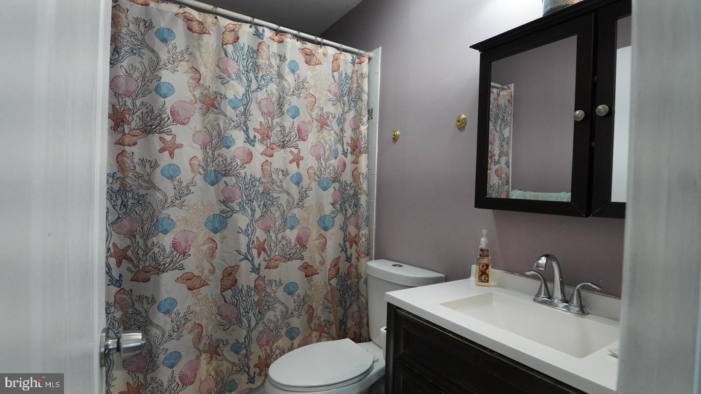 5674 OAK TANAGER CT, BURKE, Virginia 22015, 3 Bedrooms Bedrooms, ,1 BathroomBathrooms,Residential,For sale,5674 OAK TANAGER CT,VAFX2257692 MLS # VAFX2257692