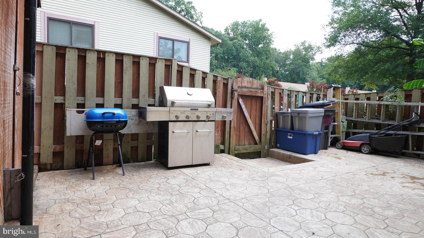 5674 OAK TANAGER CT, BURKE, Virginia 22015, 3 Bedrooms Bedrooms, ,1 BathroomBathrooms,Residential,For sale,5674 OAK TANAGER CT,VAFX2257692 MLS # VAFX2257692