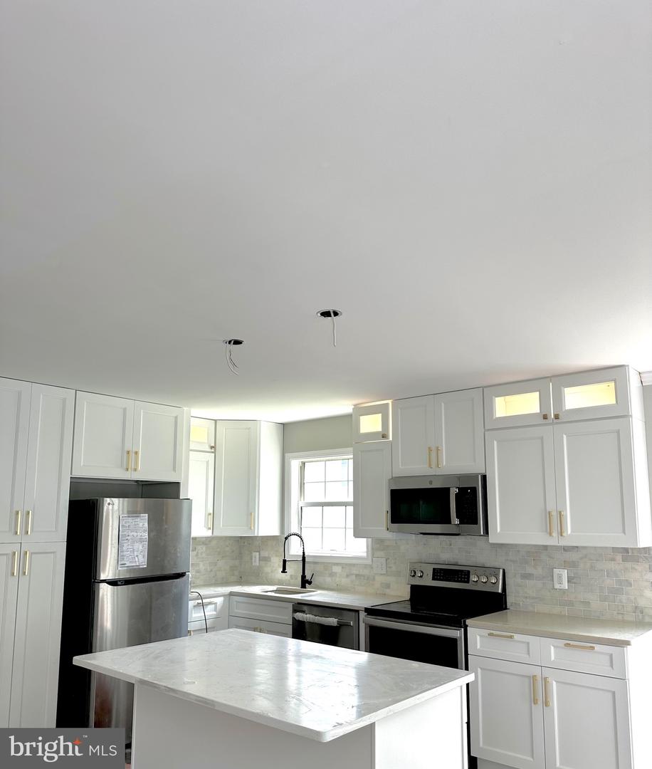 910 PINNACLE DR, STAFFORD, Virginia 22554, 3 Bedrooms Bedrooms, ,3 BathroomsBathrooms,Residential,For sale,910 PINNACLE DR,VAST2041154 MLS # VAST2041154