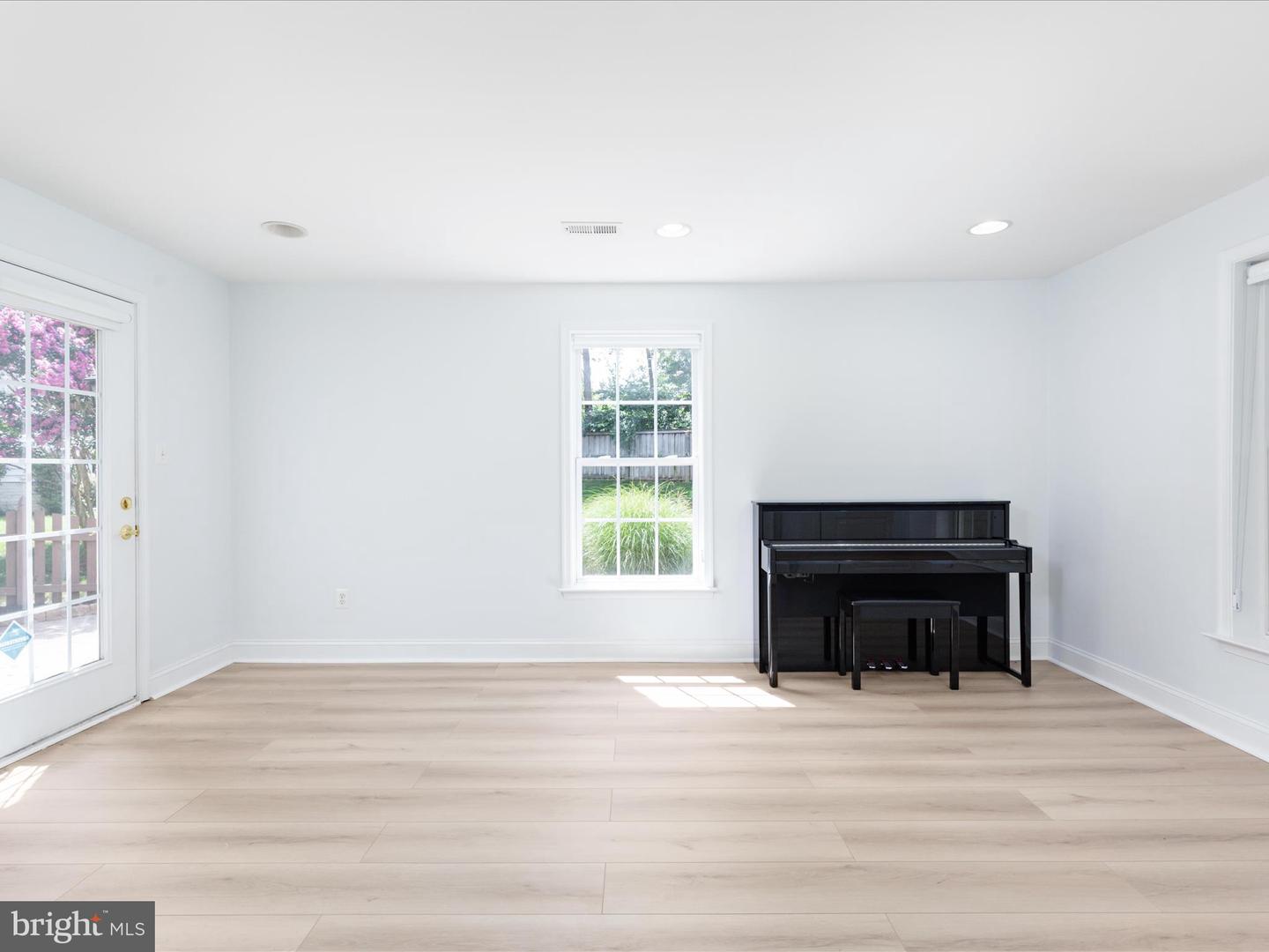 21424 GLEBE VIEW, BROADLANDS, Virginia 20148, 6 Bedrooms Bedrooms, ,4 BathroomsBathrooms,Residential,For sale,21424 GLEBE VIEW,VALO2103208 MLS # VALO2103208