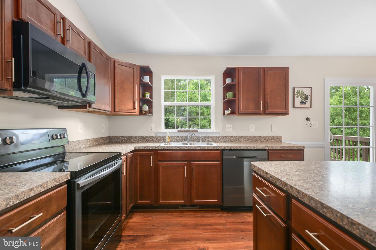 11263 DAHLGREN RD, KING GEORGE, Virginia 22485, 3 Bedrooms Bedrooms, ,3 BathroomsBathrooms,Residential,For sale,11263 DAHLGREN RD,VAKG2006774 MLS # VAKG2006774