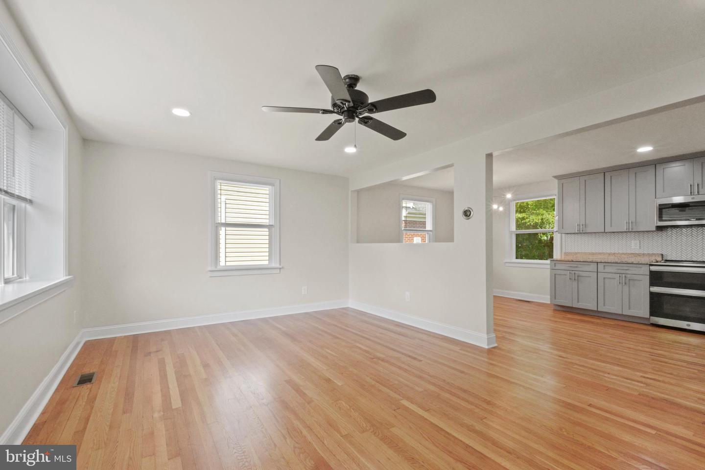 2404 WEDGEWOOD AVE, HENRICO, Virginia 23228, 4 Bedrooms Bedrooms, ,3 BathroomsBathrooms,Residential,For sale,2404 WEDGEWOOD AVE,VAHN2001008 MLS # VAHN2001008