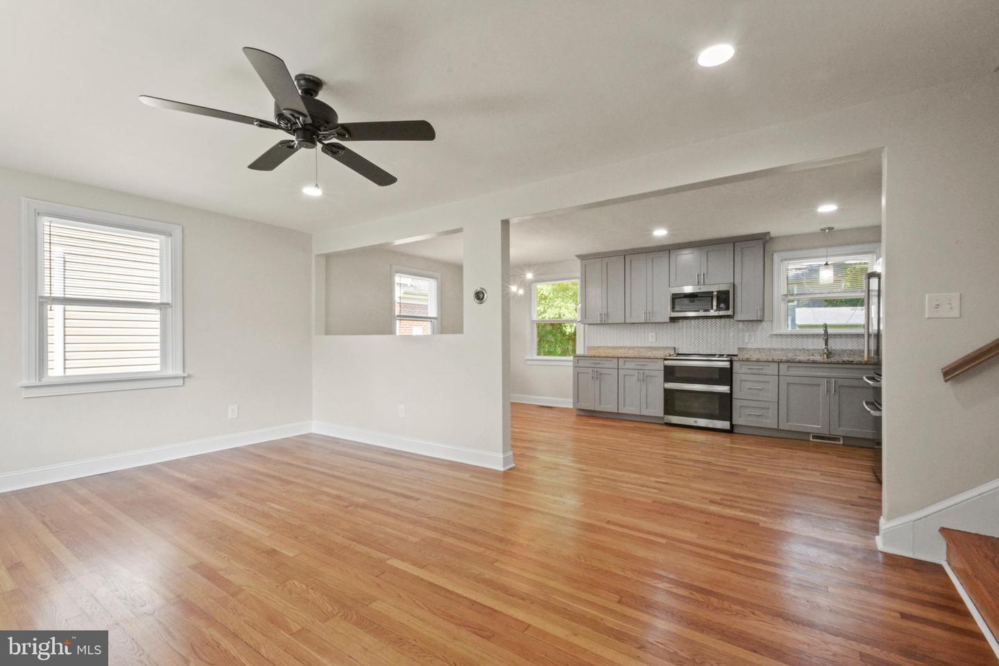 2404 WEDGEWOOD AVE, HENRICO, Virginia 23228, 4 Bedrooms Bedrooms, ,3 BathroomsBathrooms,Residential,For sale,2404 WEDGEWOOD AVE,VAHN2001008 MLS # VAHN2001008