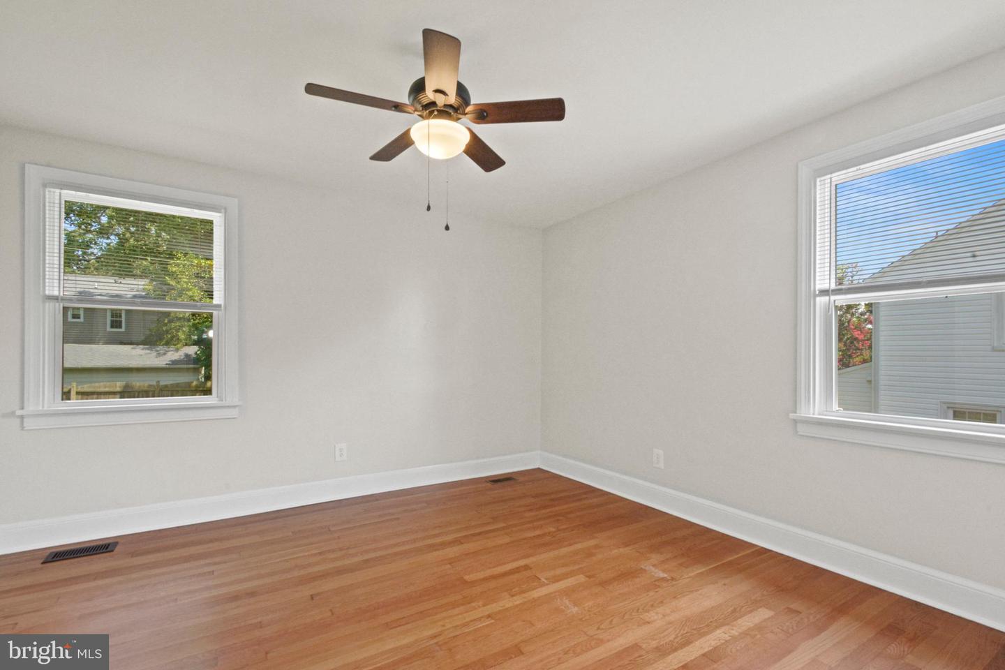 2404 WEDGEWOOD AVE, HENRICO, Virginia 23228, 4 Bedrooms Bedrooms, ,3 BathroomsBathrooms,Residential,For sale,2404 WEDGEWOOD AVE,VAHN2001008 MLS # VAHN2001008