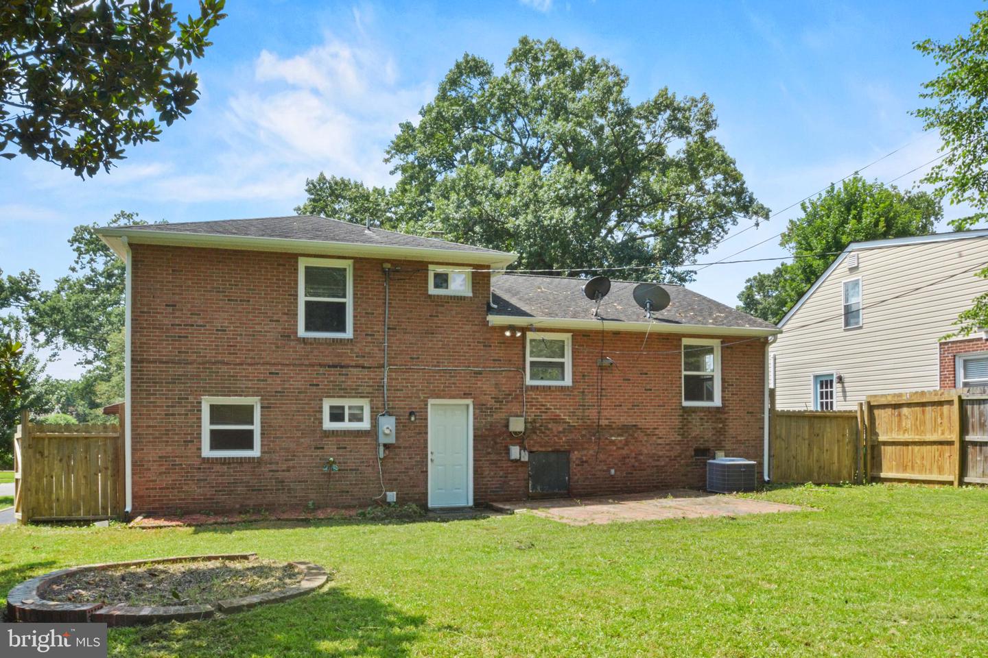 2404 WEDGEWOOD AVE, HENRICO, Virginia 23228, 4 Bedrooms Bedrooms, ,3 BathroomsBathrooms,Residential,For sale,2404 WEDGEWOOD AVE,VAHN2001008 MLS # VAHN2001008