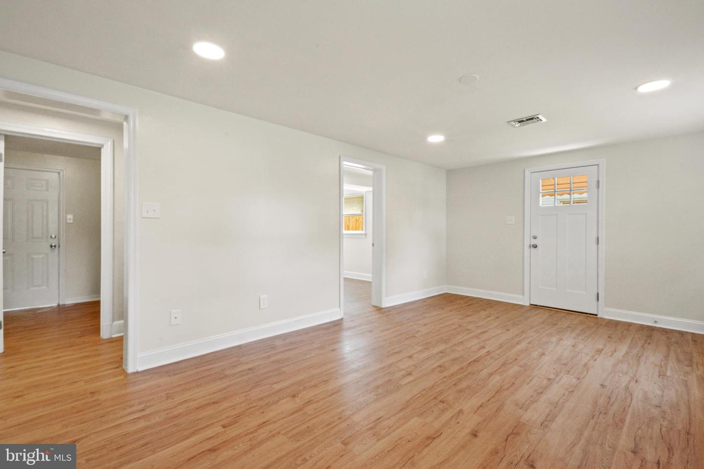2404 WEDGEWOOD AVE, HENRICO, Virginia 23228, 4 Bedrooms Bedrooms, ,3 BathroomsBathrooms,Residential,For sale,2404 WEDGEWOOD AVE,VAHN2001008 MLS # VAHN2001008
