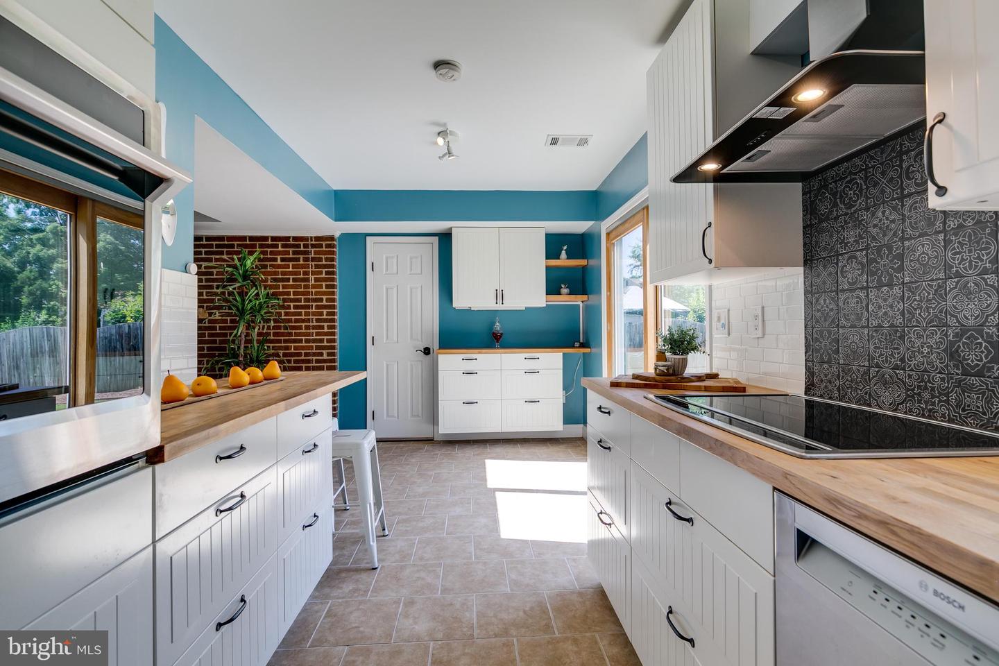 2205 FAROUGI CT, HERNDON, Virginia 20170, 4 Bedrooms Bedrooms, ,2 BathroomsBathrooms,Residential,For sale,2205 FAROUGI CT,VAFX2257772 MLS # VAFX2257772