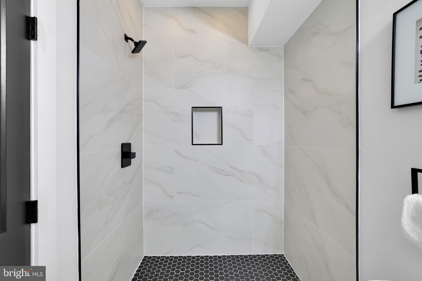 616 NW KENYON ST NW #1, WASHINGTON, District Of Columbia 20010, 5 Bedrooms Bedrooms, ,5 BathroomsBathrooms,Residential,For sale,616 NW KENYON ST NW #1,DCDC2212284 MLS # DCDC2212284