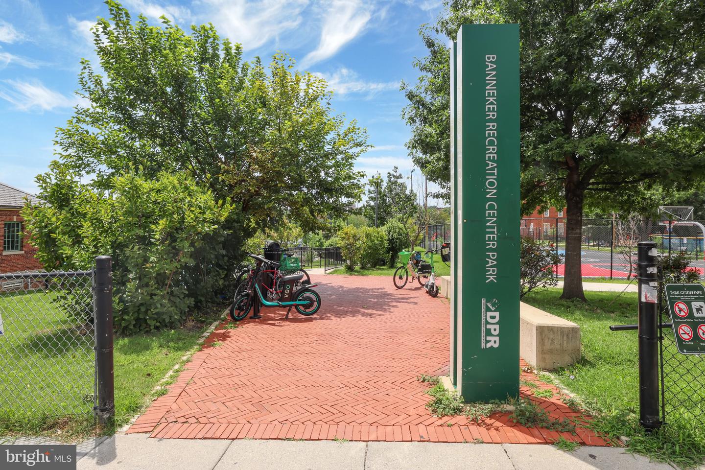 616 NW KENYON ST NW #1, WASHINGTON, District Of Columbia 20010, 5 Bedrooms Bedrooms, ,5 BathroomsBathrooms,Residential,For sale,616 NW KENYON ST NW #1,DCDC2212284 MLS # DCDC2212284