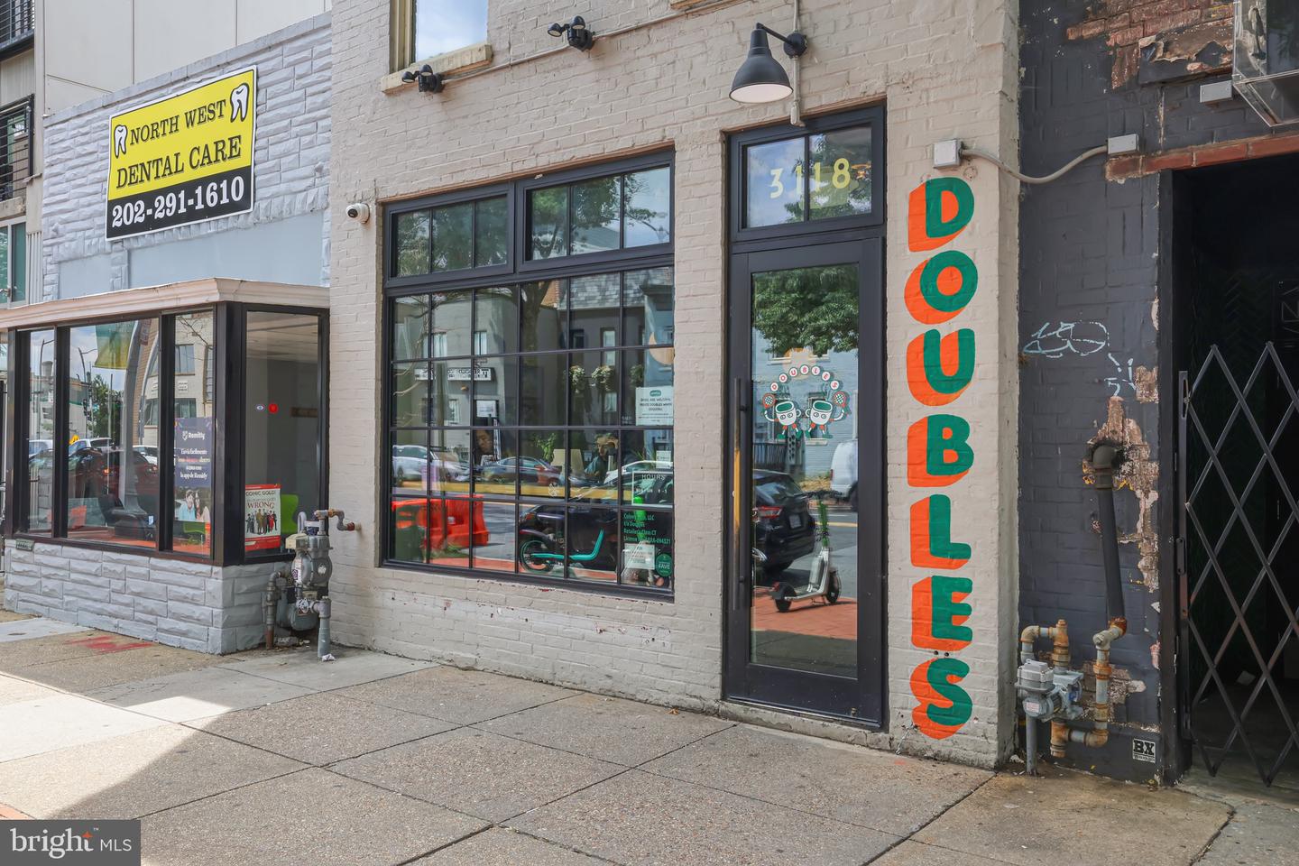 616 NW KENYON ST NW #1, WASHINGTON, District Of Columbia 20010, 5 Bedrooms Bedrooms, ,5 BathroomsBathrooms,Residential,For sale,616 NW KENYON ST NW #1,DCDC2212284 MLS # DCDC2212284