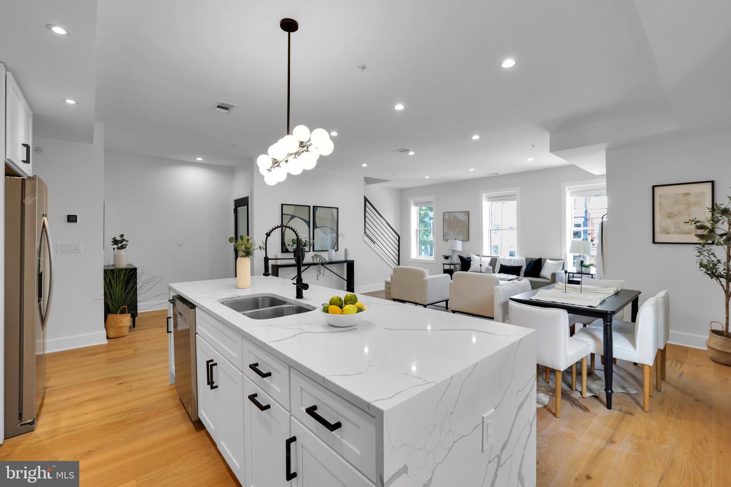 616 NW KENYON ST NW #1, WASHINGTON, District Of Columbia 20010, 5 Bedrooms Bedrooms, ,5 BathroomsBathrooms,Residential,For sale,616 NW KENYON ST NW #1,DCDC2212284 MLS # DCDC2212284