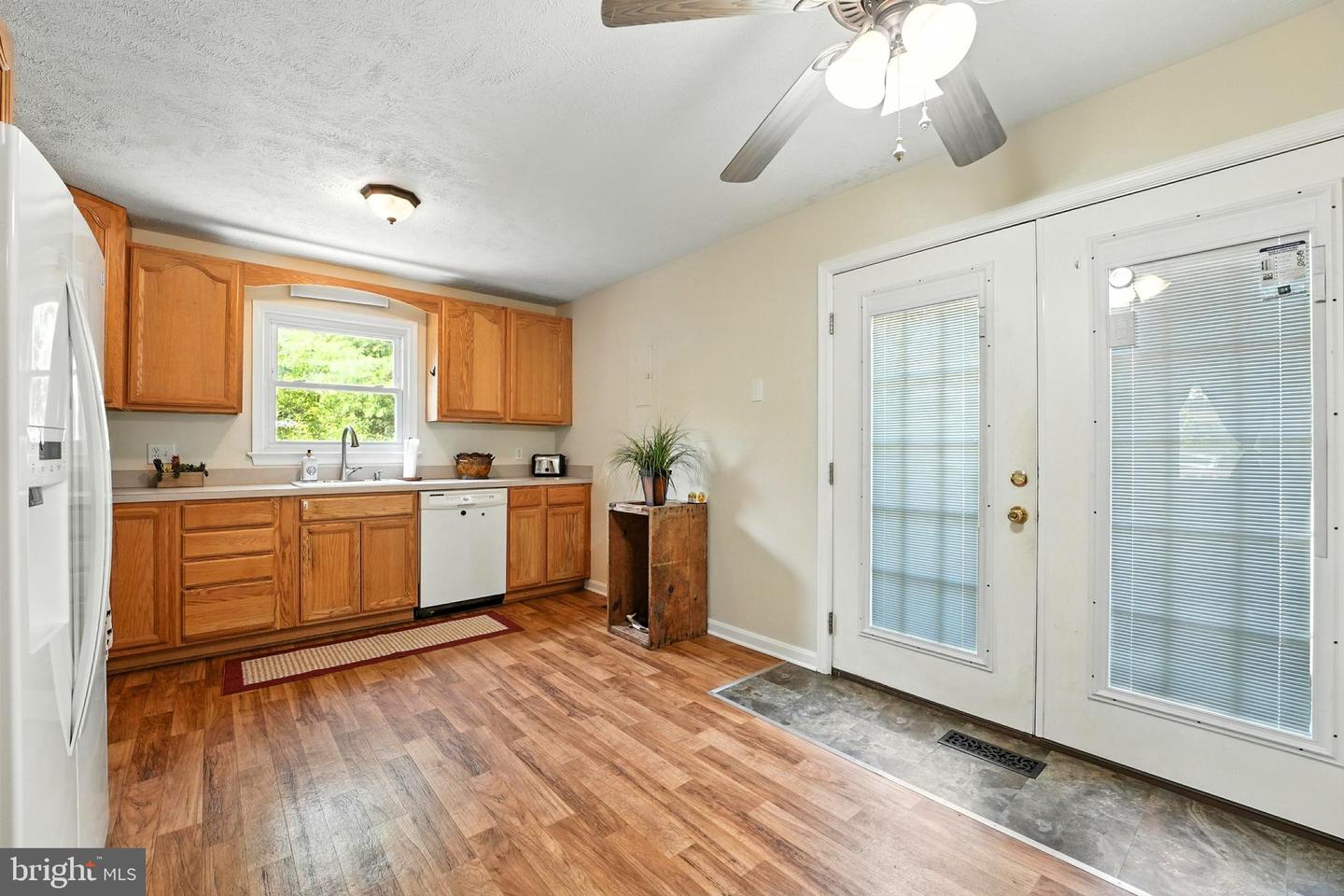14341 SNAKE CASTLE RD, SUMERDUCK, Virginia 22742, 4 Bedrooms Bedrooms, ,2 BathroomsBathrooms,Residential,For sale,14341 SNAKE CASTLE RD,VAFQ2017628 MLS # VAFQ2017628