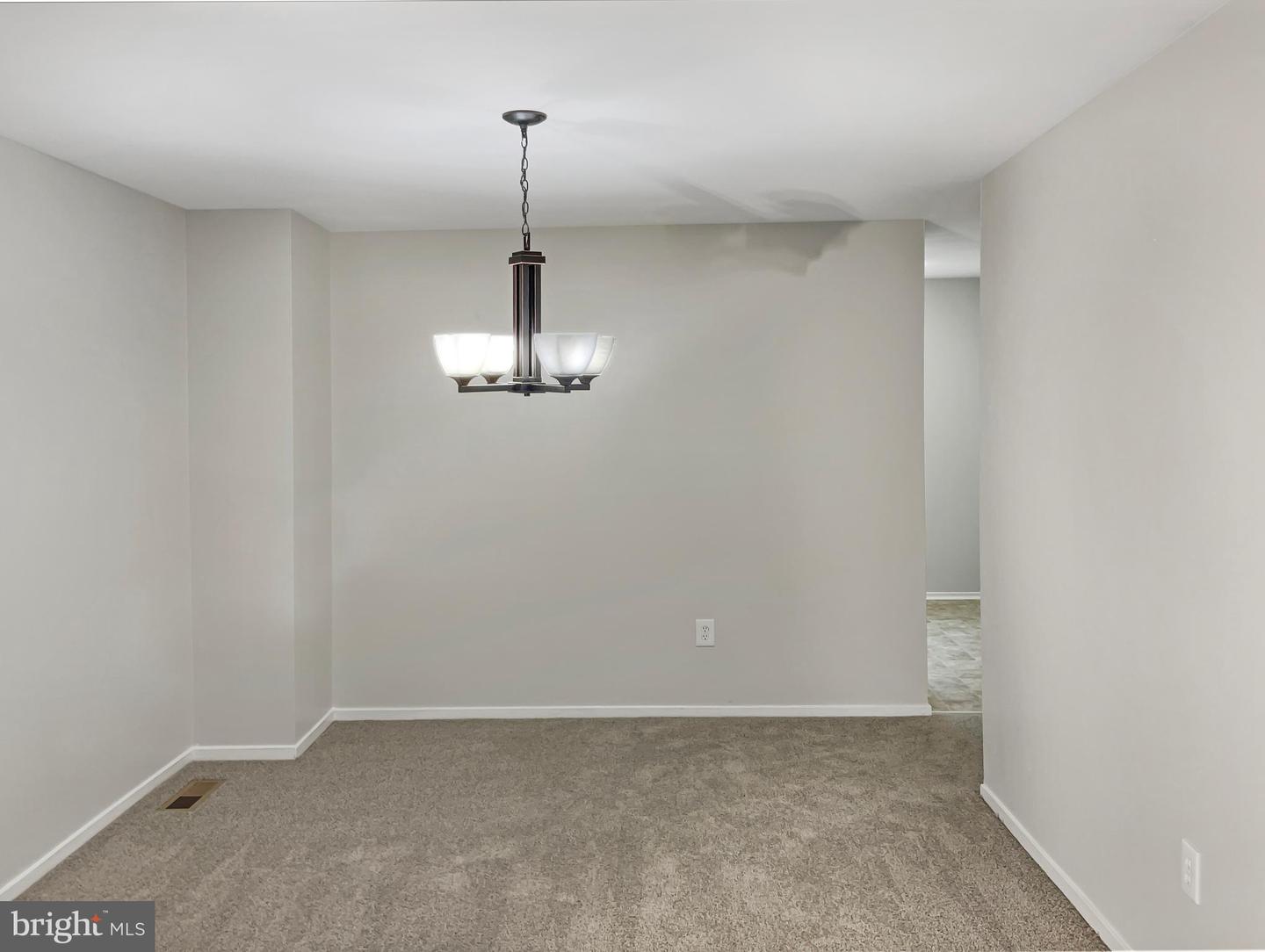 1700 TYVALE CT, VIENNA, Virginia 22182, 4 Bedrooms Bedrooms, ,3 BathroomsBathrooms,Residential,For sale,1700 TYVALE CT,VAFX2257832 MLS # VAFX2257832
