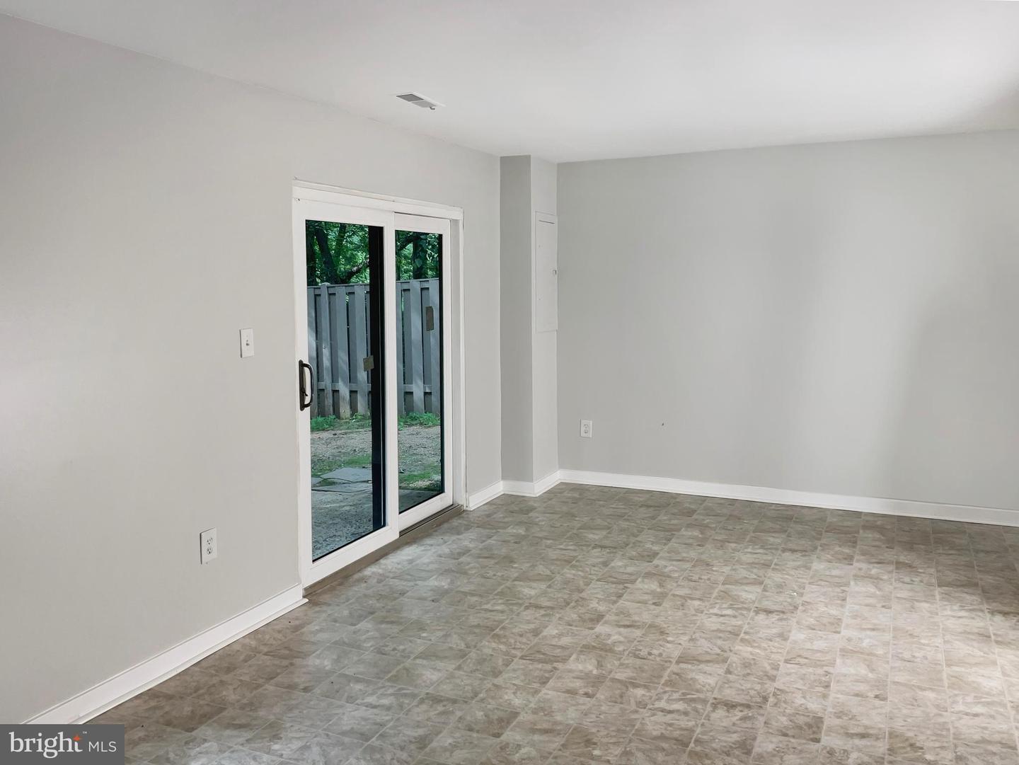 1700 TYVALE CT, VIENNA, Virginia 22182, 4 Bedrooms Bedrooms, ,3 BathroomsBathrooms,Residential,For sale,1700 TYVALE CT,VAFX2257832 MLS # VAFX2257832