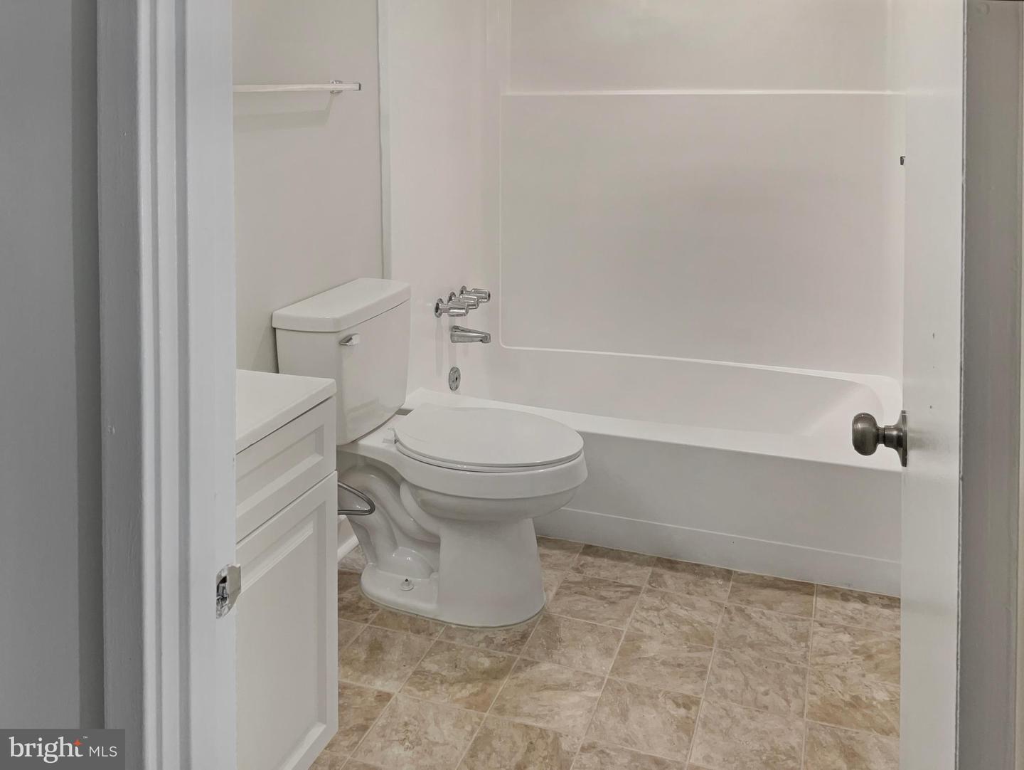 1700 TYVALE CT, VIENNA, Virginia 22182, 4 Bedrooms Bedrooms, ,3 BathroomsBathrooms,Residential,For sale,1700 TYVALE CT,VAFX2257832 MLS # VAFX2257832