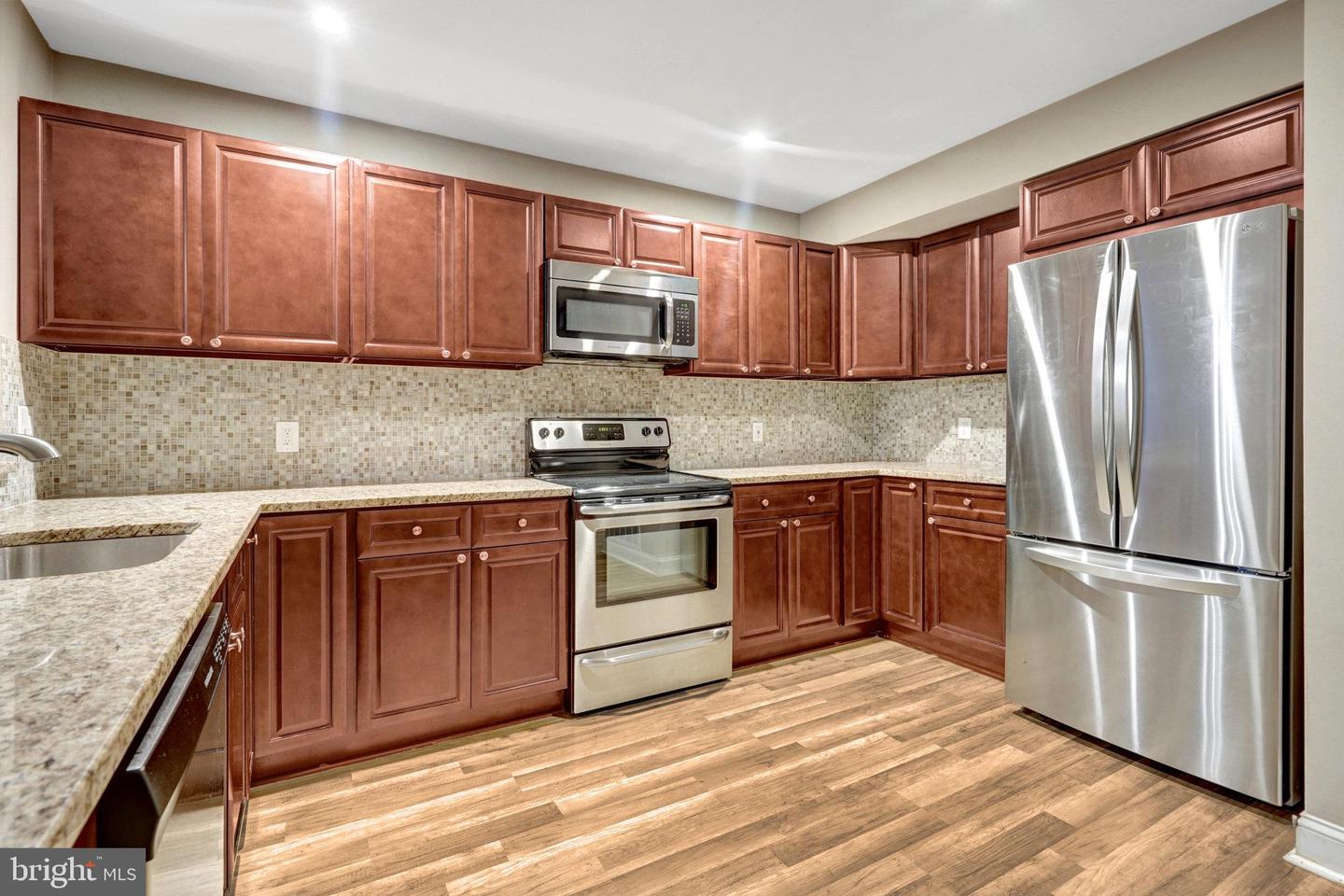 3925 WOODHUE PL #9, ALEXANDRIA, Virginia 22309, 2 Bedrooms Bedrooms, ,1 BathroomBathrooms,Residential,For sale,3925 WOODHUE PL #9,VAFX2257838 MLS # VAFX2257838