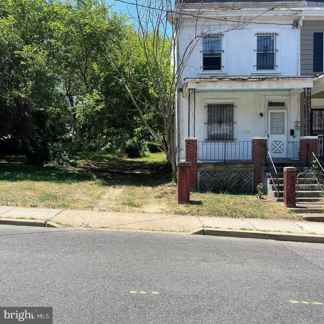 1397 MORRIS RD SE, WASHINGTON, District Of Columbia 20020, 3 Bedrooms Bedrooms, ,1 BathroomBathrooms,Residential,For sale,1397 MORRIS RD SE,DCDC2212304 MLS # DCDC2212304