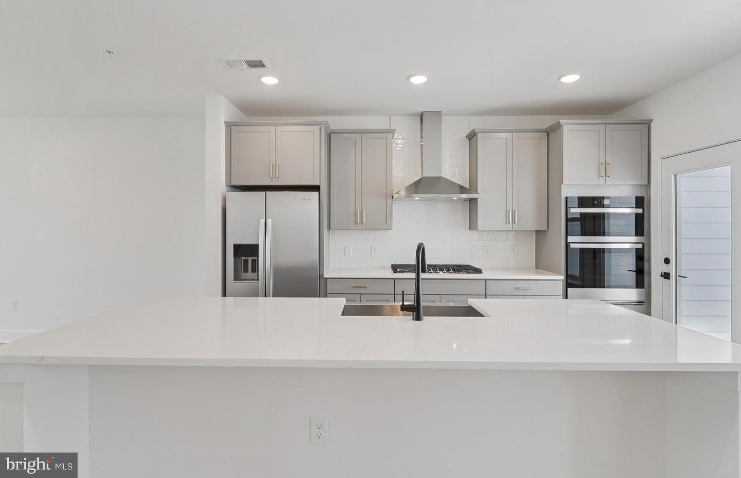 19856 LAVENDER DUST SQ, ASHBURN, Virginia 20147, 3 Bedrooms Bedrooms, ,2 BathroomsBathrooms,Residential,For sale,19856 LAVENDER DUST SQ,VALO2103240 MLS # VALO2103240