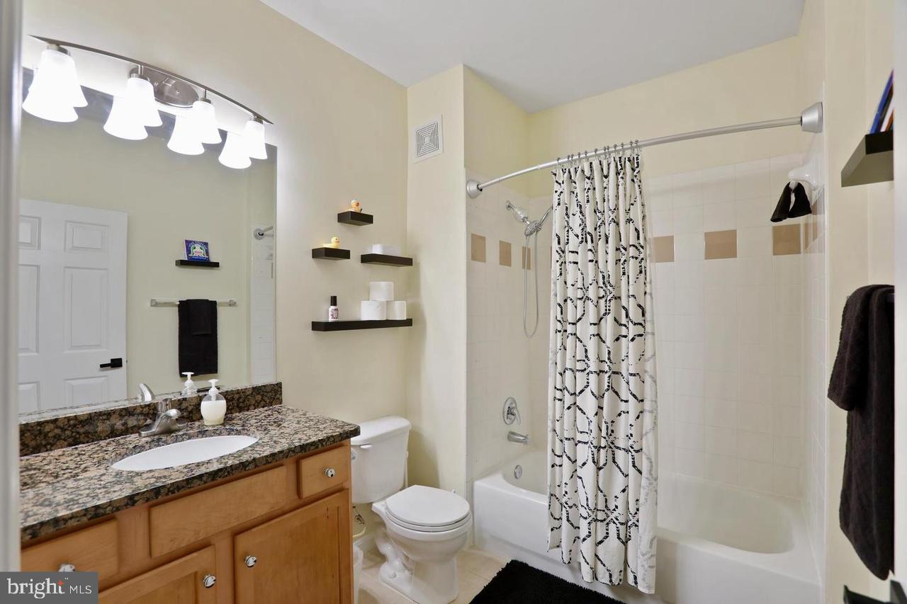 5142-UNIT M BRITTNEY ELYSE CIR #M, CENTREVILLE, Virginia 20120, 2 Bedrooms Bedrooms, ,2 BathroomsBathrooms,Residential,For sale,5142-UNIT M BRITTNEY ELYSE CIR #M,VAFX2257856 MLS # VAFX2257856