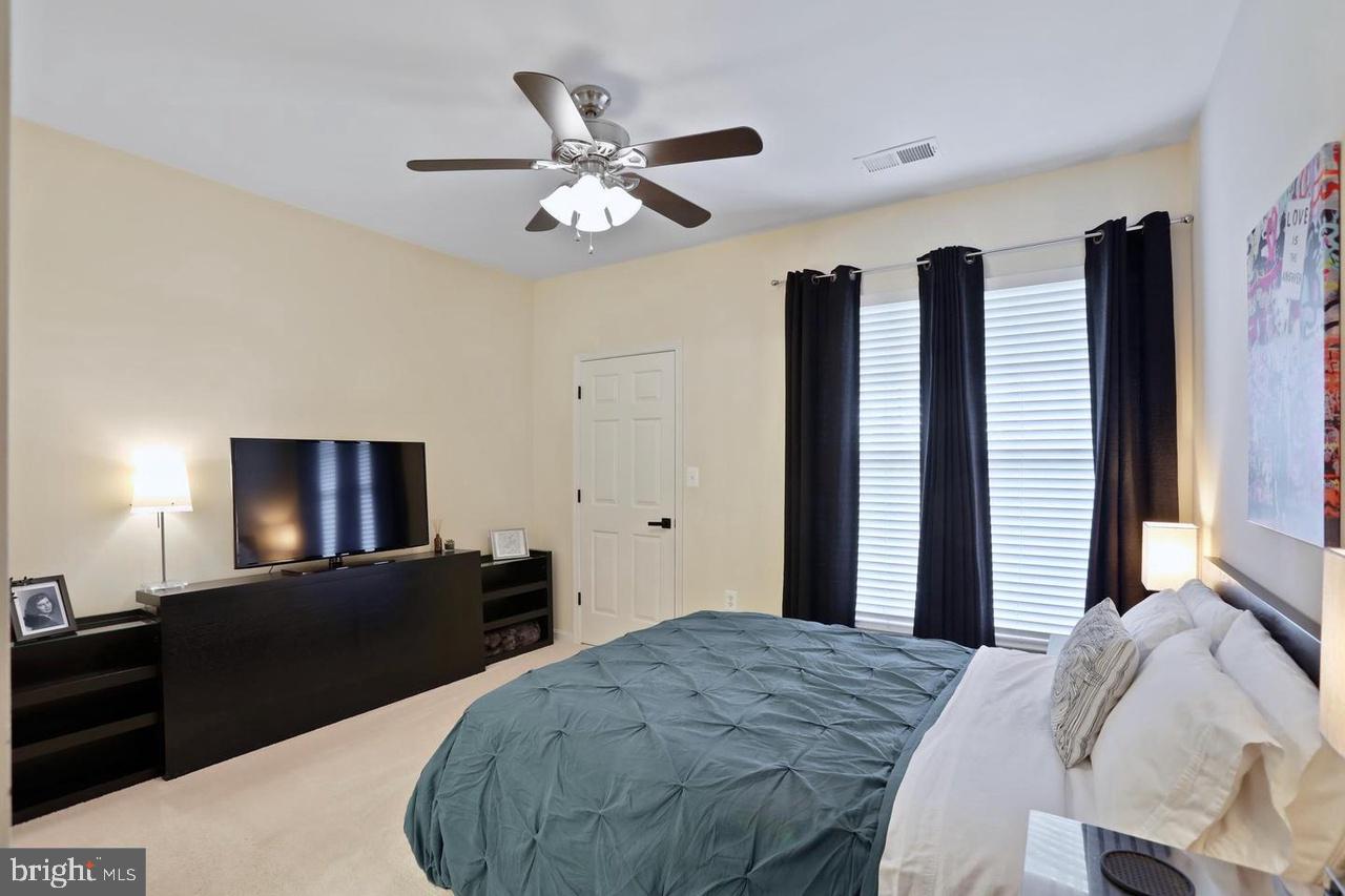 5142-UNIT M BRITTNEY ELYSE CIR #M, CENTREVILLE, Virginia 20120, 2 Bedrooms Bedrooms, ,2 BathroomsBathrooms,Residential,For sale,5142-UNIT M BRITTNEY ELYSE CIR #M,VAFX2257856 MLS # VAFX2257856