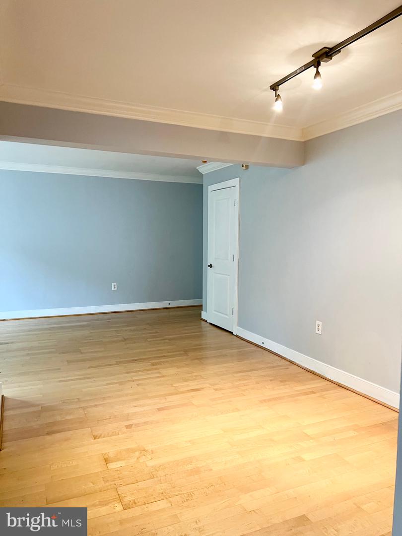 2841 GAINESVILLE ST SE #203, WASHINGTON, District Of Columbia 20020, 2 Bedrooms Bedrooms, ,1 BathroomBathrooms,Residential,For sale,2841 GAINESVILLE ST SE #203,DCDC2212318 MLS # DCDC2212318