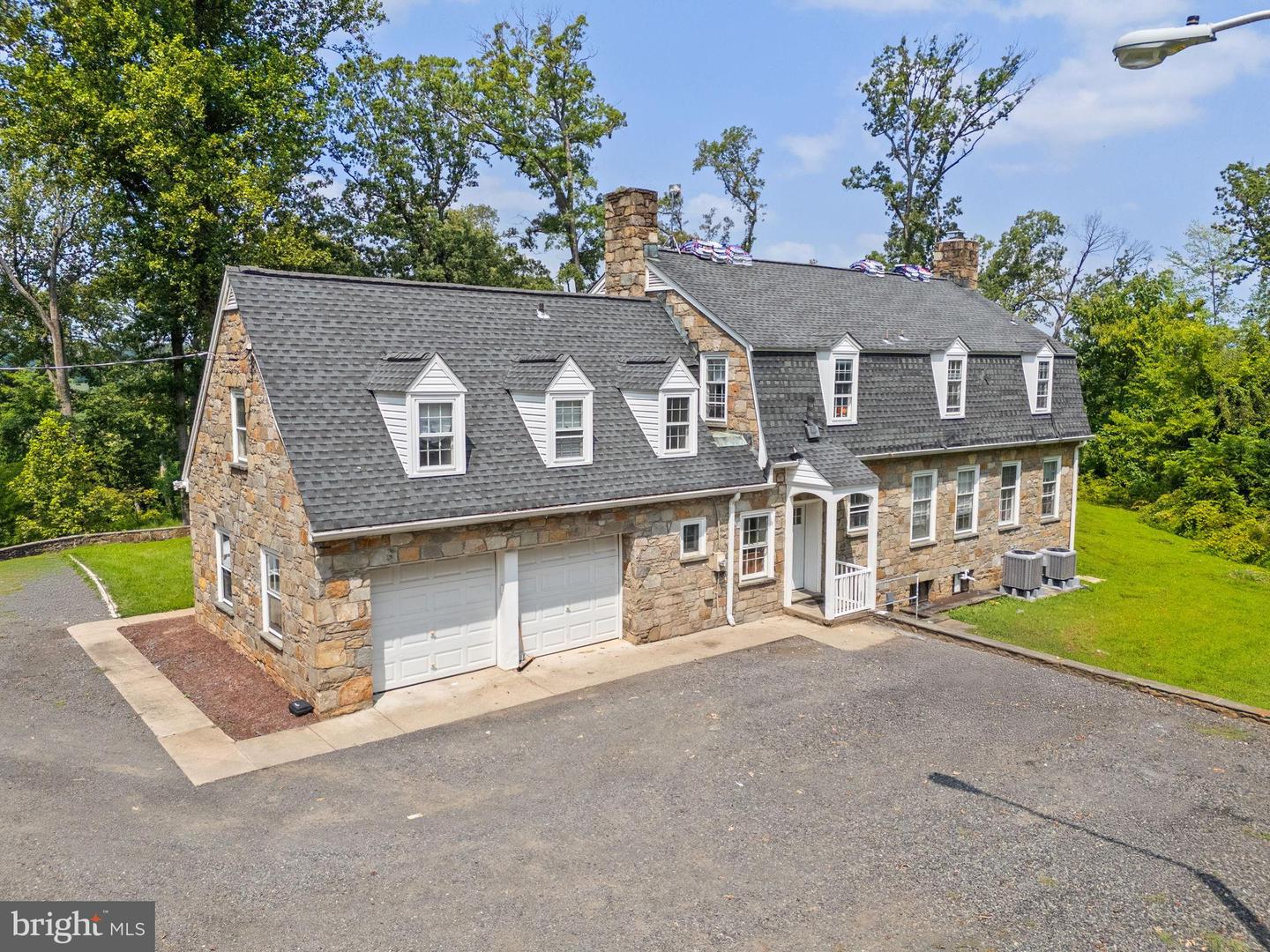 8385 JAMES MADISON HWY, WARRENTON, Virginia 20186, 4 Bedrooms Bedrooms, ,3 BathroomsBathrooms,Residential,For sale,8385 JAMES MADISON HWY,VAFQ2017630 MLS # VAFQ2017630