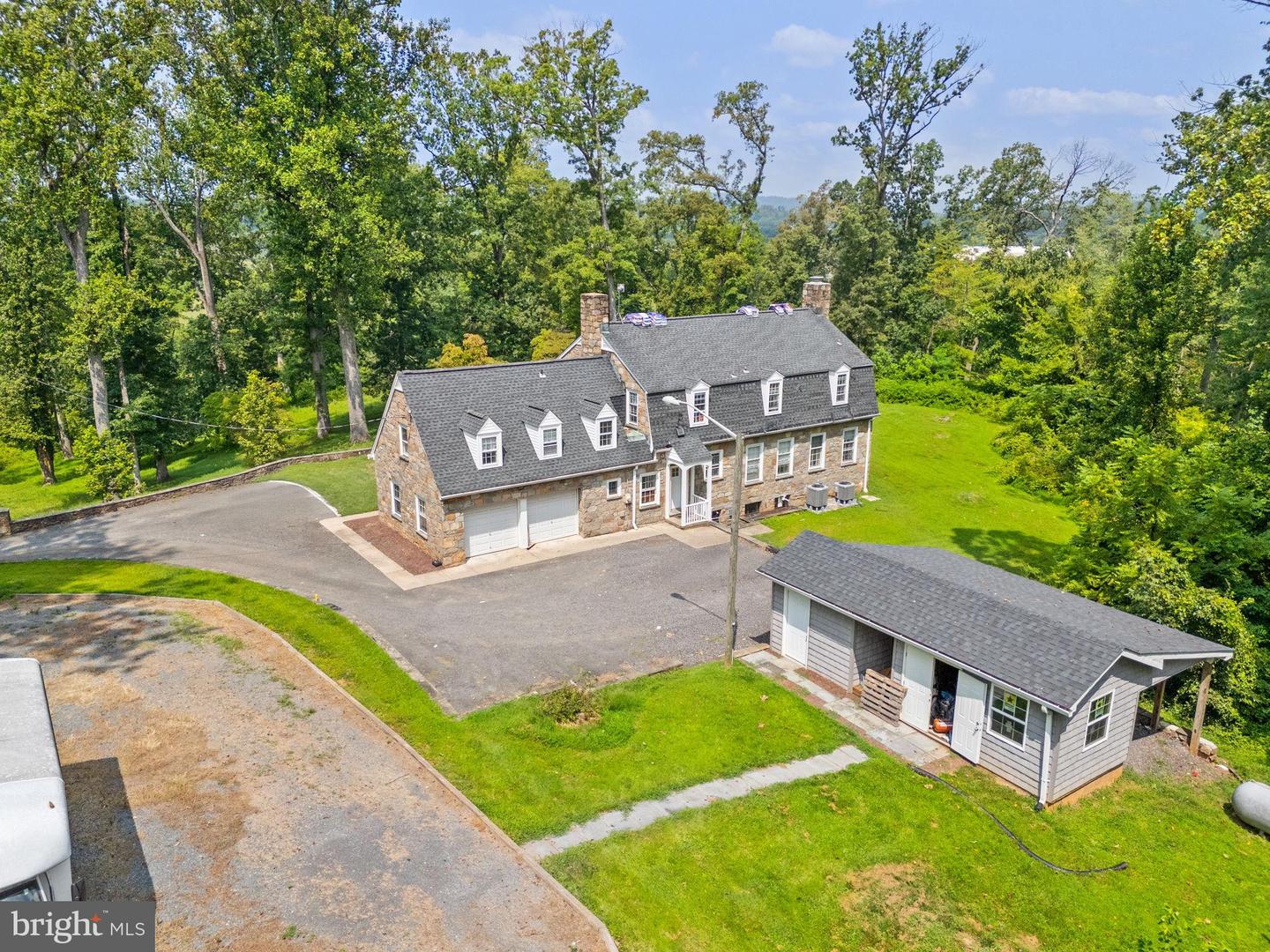 8385 JAMES MADISON HWY, WARRENTON, Virginia 20186, 4 Bedrooms Bedrooms, ,3 BathroomsBathrooms,Residential,For sale,8385 JAMES MADISON HWY,VAFQ2017630 MLS # VAFQ2017630