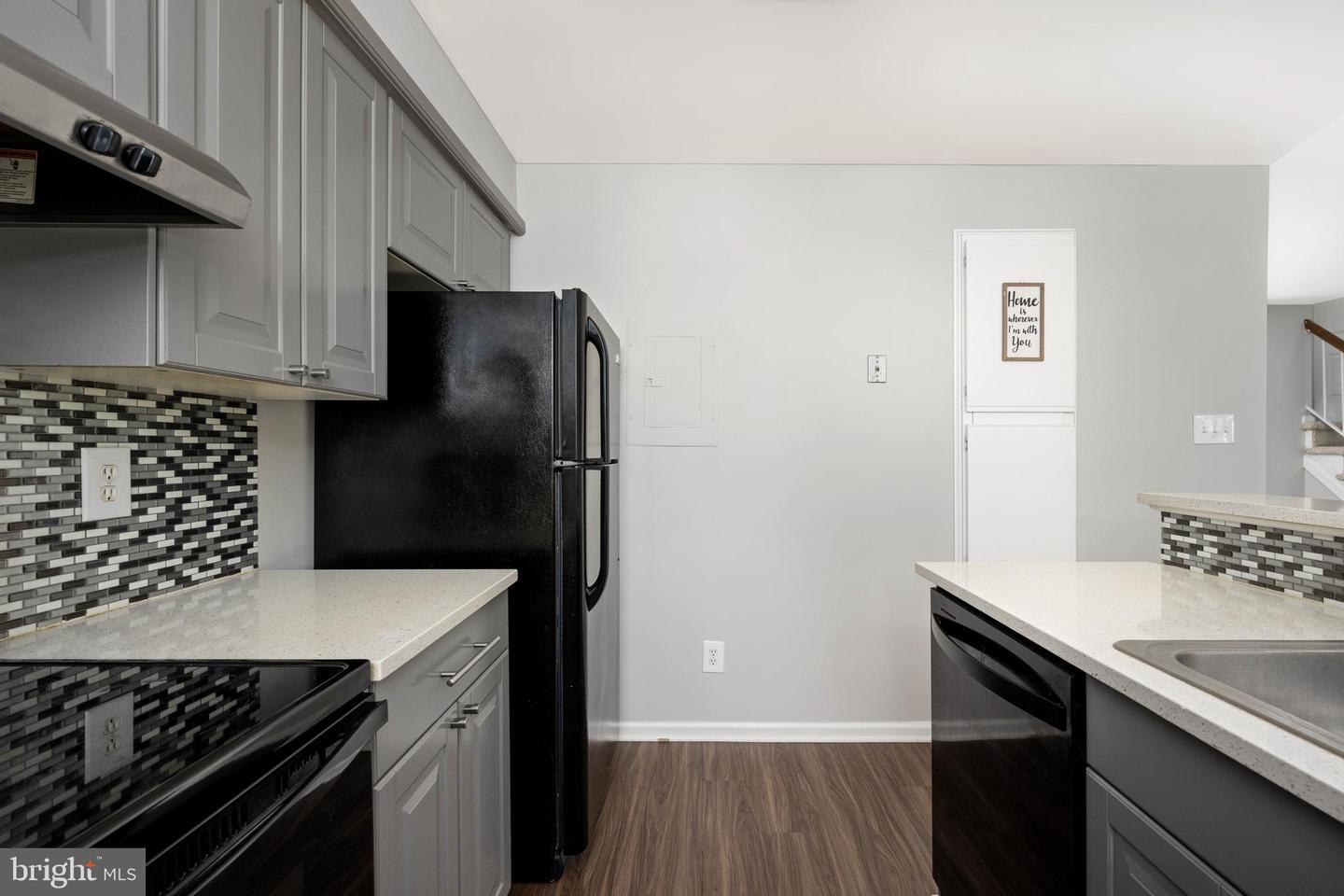 12934 GRAYS POINTE RD #A, FAIRFAX, Virginia 22033, 2 Bedrooms Bedrooms, ,2 BathroomsBathrooms,Residential,For sale,12934 GRAYS POINTE RD #A,VAFX2257862 MLS # VAFX2257862