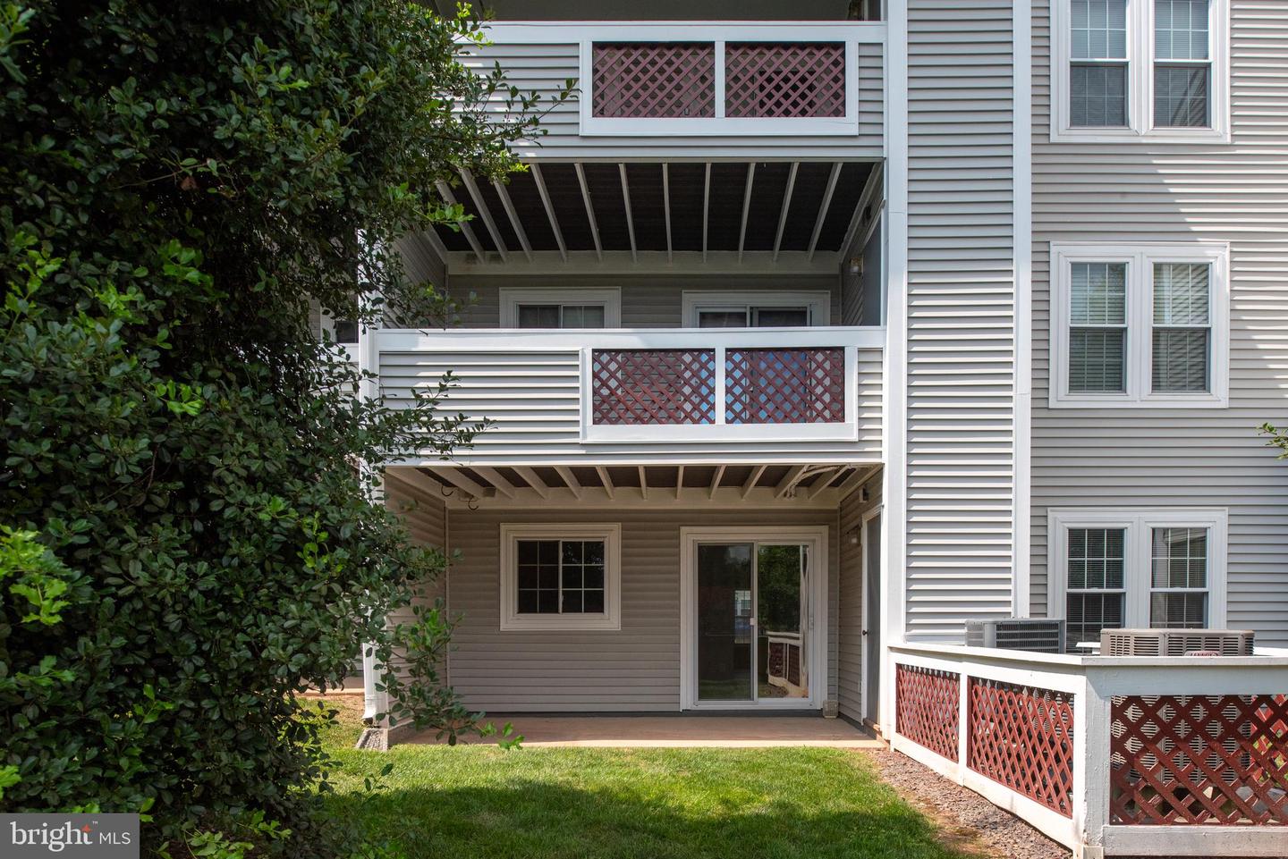 12934 GRAYS POINTE RD #A, FAIRFAX, Virginia 22033, 2 Bedrooms Bedrooms, ,2 BathroomsBathrooms,Residential,For sale,12934 GRAYS POINTE RD #A,VAFX2257862 MLS # VAFX2257862