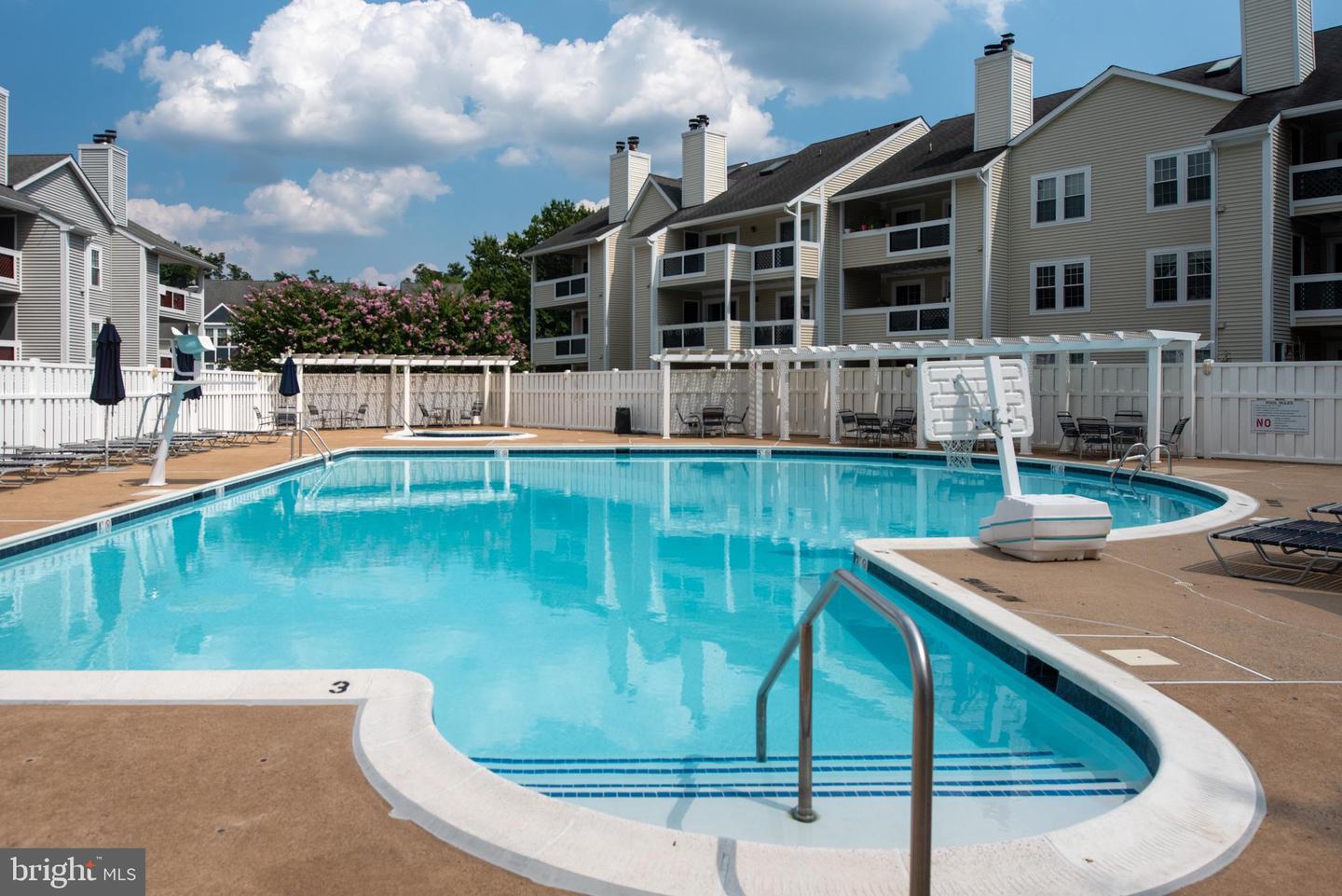 12934 GRAYS POINTE RD #A, FAIRFAX, Virginia 22033, 2 Bedrooms Bedrooms, ,2 BathroomsBathrooms,Residential,For sale,12934 GRAYS POINTE RD #A,VAFX2257862 MLS # VAFX2257862