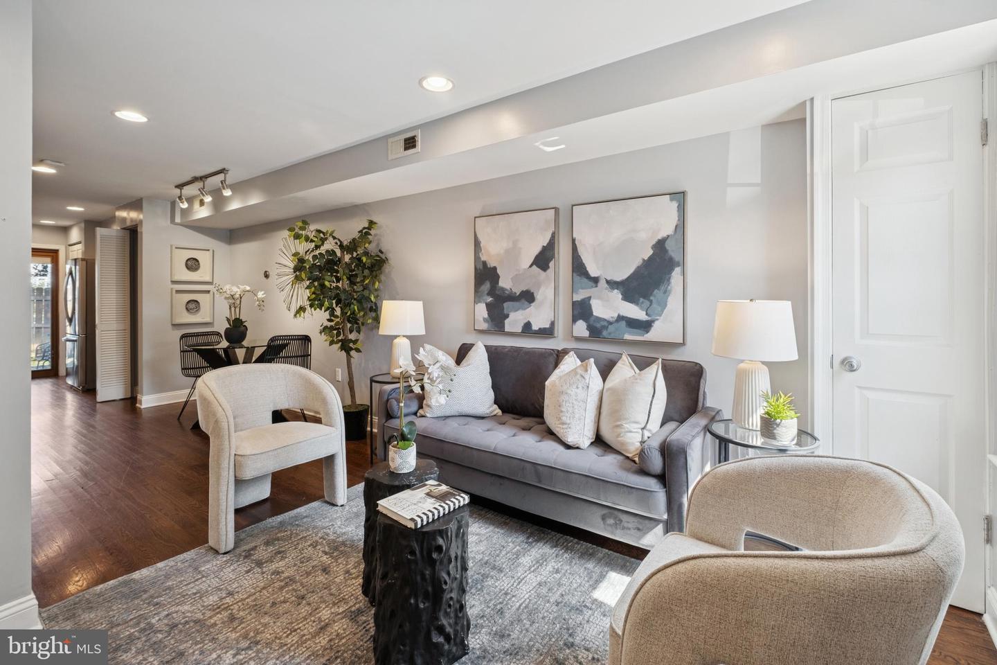 728 19TH ST NE, WASHINGTON, District Of Columbia 20002, 2 Bedrooms Bedrooms, ,2 BathroomsBathrooms,Residential,For sale,728 19TH ST NE,DCDC2212326 MLS # DCDC2212326