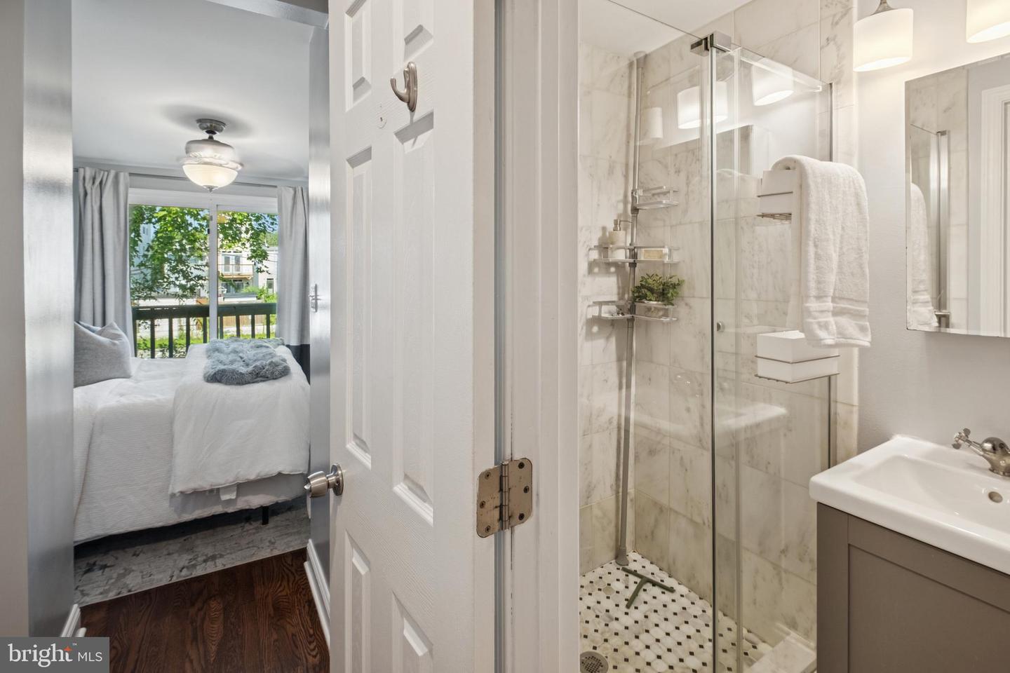 728 19TH ST NE, WASHINGTON, District Of Columbia 20002, 2 Bedrooms Bedrooms, ,2 BathroomsBathrooms,Residential,For sale,728 19TH ST NE,DCDC2212326 MLS # DCDC2212326