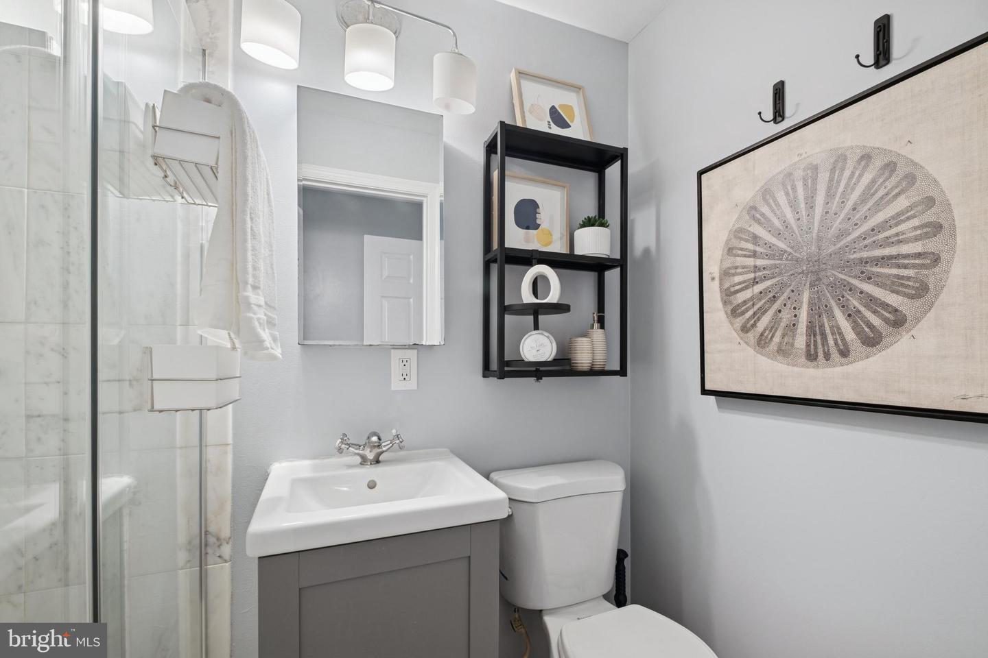 728 19TH ST NE, WASHINGTON, District Of Columbia 20002, 2 Bedrooms Bedrooms, ,2 BathroomsBathrooms,Residential,For sale,728 19TH ST NE,DCDC2212326 MLS # DCDC2212326