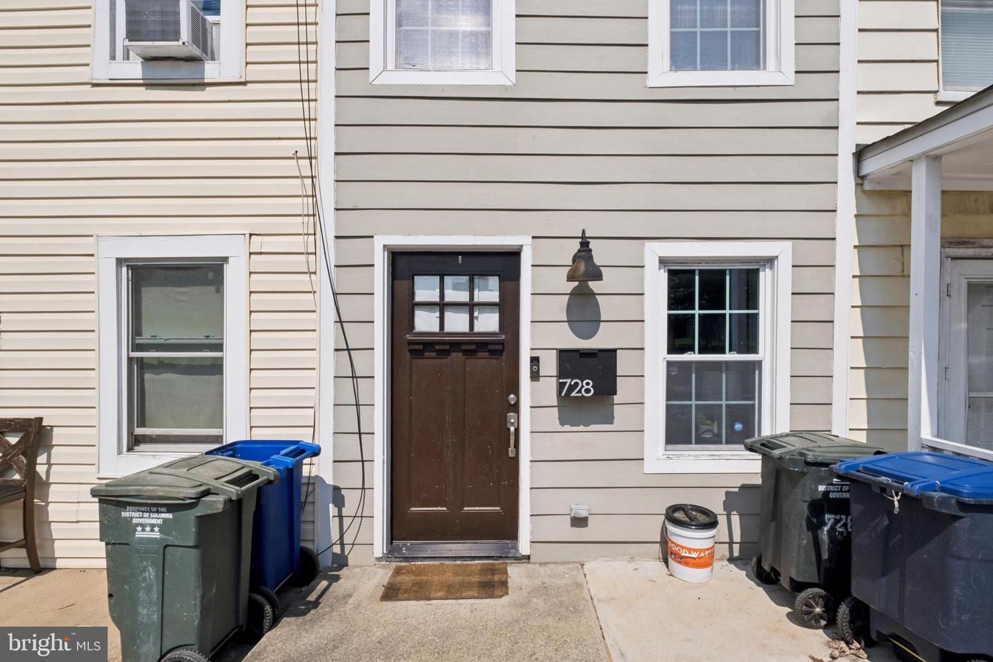 728 19TH ST NE, WASHINGTON, District Of Columbia 20002, 2 Bedrooms Bedrooms, ,2 BathroomsBathrooms,Residential,For sale,728 19TH ST NE,DCDC2212326 MLS # DCDC2212326