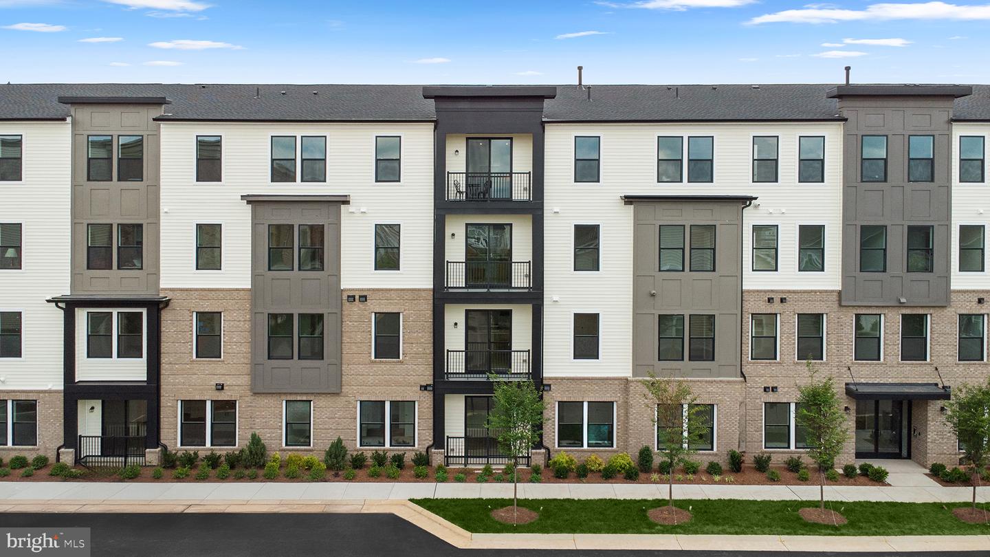23640 BOLTON CRESCENT TER #13-105, ASHBURN, Virginia 20148, 3 Bedrooms Bedrooms, ,2 BathroomsBathrooms,Residential,For sale,23640 BOLTON CRESCENT TER #13-105,VALO2103254 MLS # VALO2103254