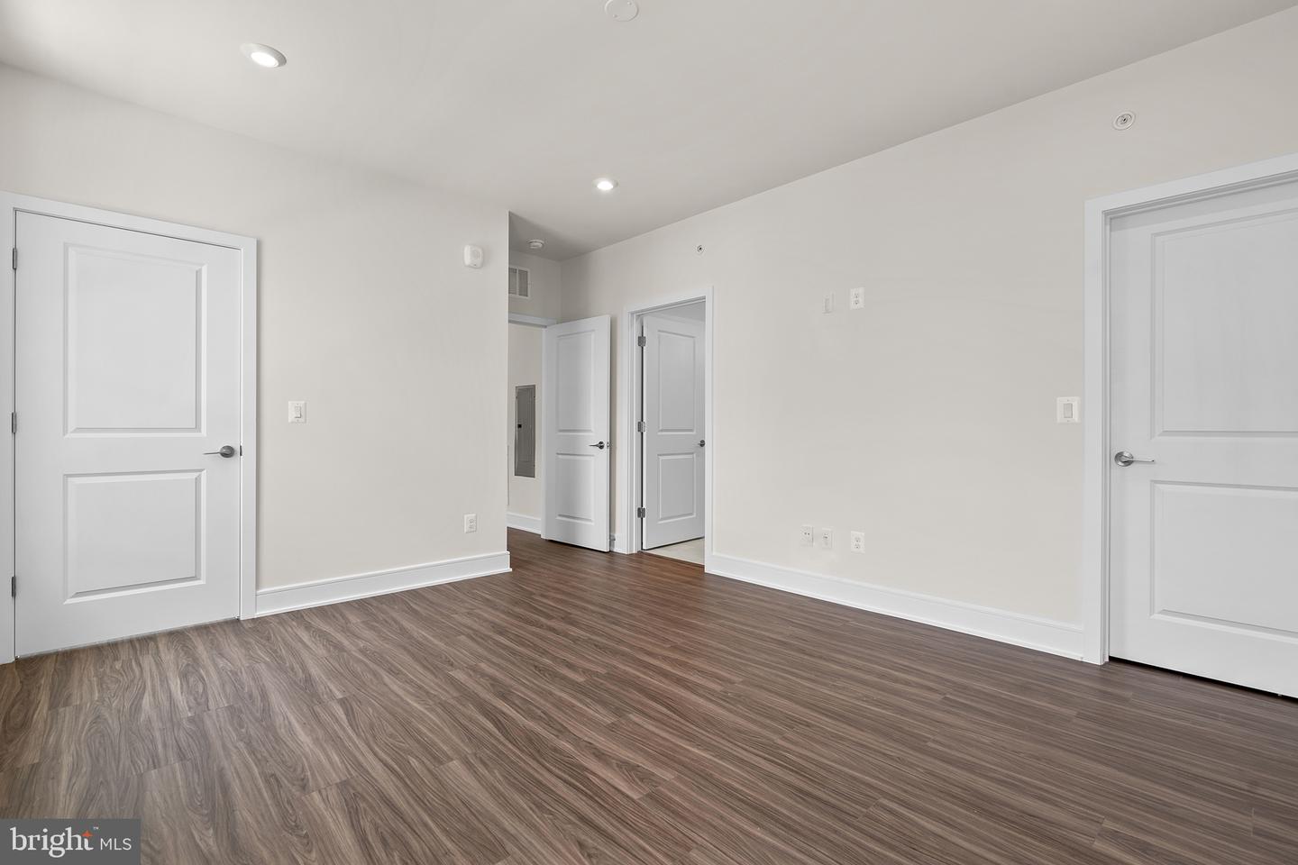 23640 BOLTON CRESCENT TER #13-302, ASHBURN, Virginia 20148, 2 Bedrooms Bedrooms, ,2 BathroomsBathrooms,Residential,For sale,23640 BOLTON CRESCENT TER #13-302,VALO2103256 MLS # VALO2103256