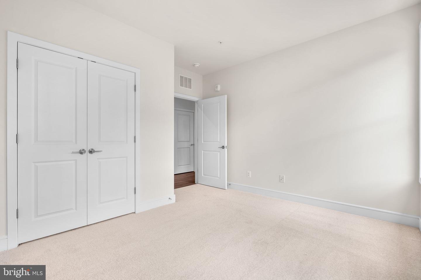 23640 BOLTON CRESCENT TER #13-302, ASHBURN, Virginia 20148, 2 Bedrooms Bedrooms, ,2 BathroomsBathrooms,Residential,For sale,23640 BOLTON CRESCENT TER #13-302,VALO2103256 MLS # VALO2103256