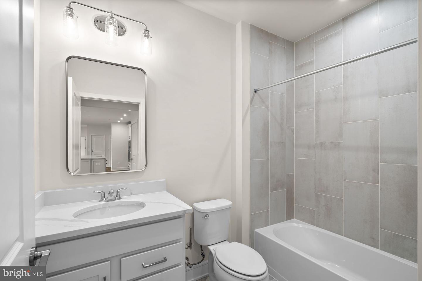 23640 BOLTON CRESCENT TER #13-302, ASHBURN, Virginia 20148, 2 Bedrooms Bedrooms, ,2 BathroomsBathrooms,Residential,For sale,23640 BOLTON CRESCENT TER #13-302,VALO2103256 MLS # VALO2103256
