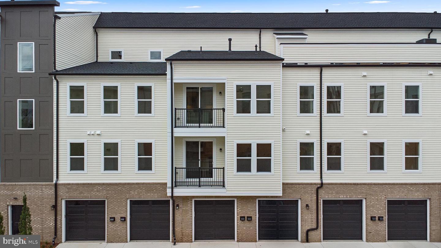 23640 BOLTON CRESCENT TER #13-302, ASHBURN, Virginia 20148, 2 Bedrooms Bedrooms, ,2 BathroomsBathrooms,Residential,For sale,23640 BOLTON CRESCENT TER #13-302,VALO2103256 MLS # VALO2103256