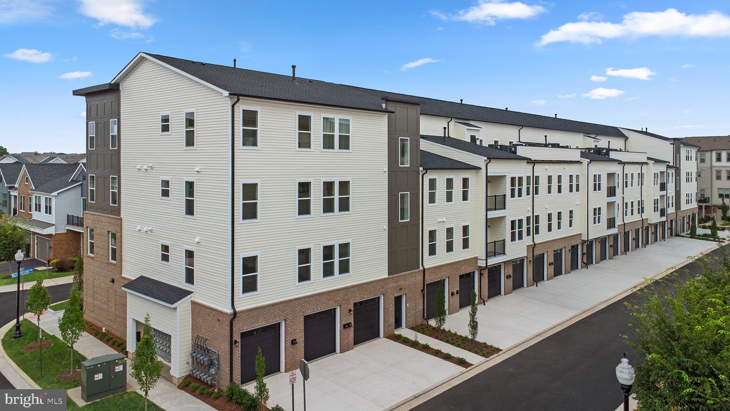 23640 BOLTON CRESCENT TER #13-302, ASHBURN, Virginia 20148, 2 Bedrooms Bedrooms, ,2 BathroomsBathrooms,Residential,For sale,23640 BOLTON CRESCENT TER #13-302,VALO2103256 MLS # VALO2103256